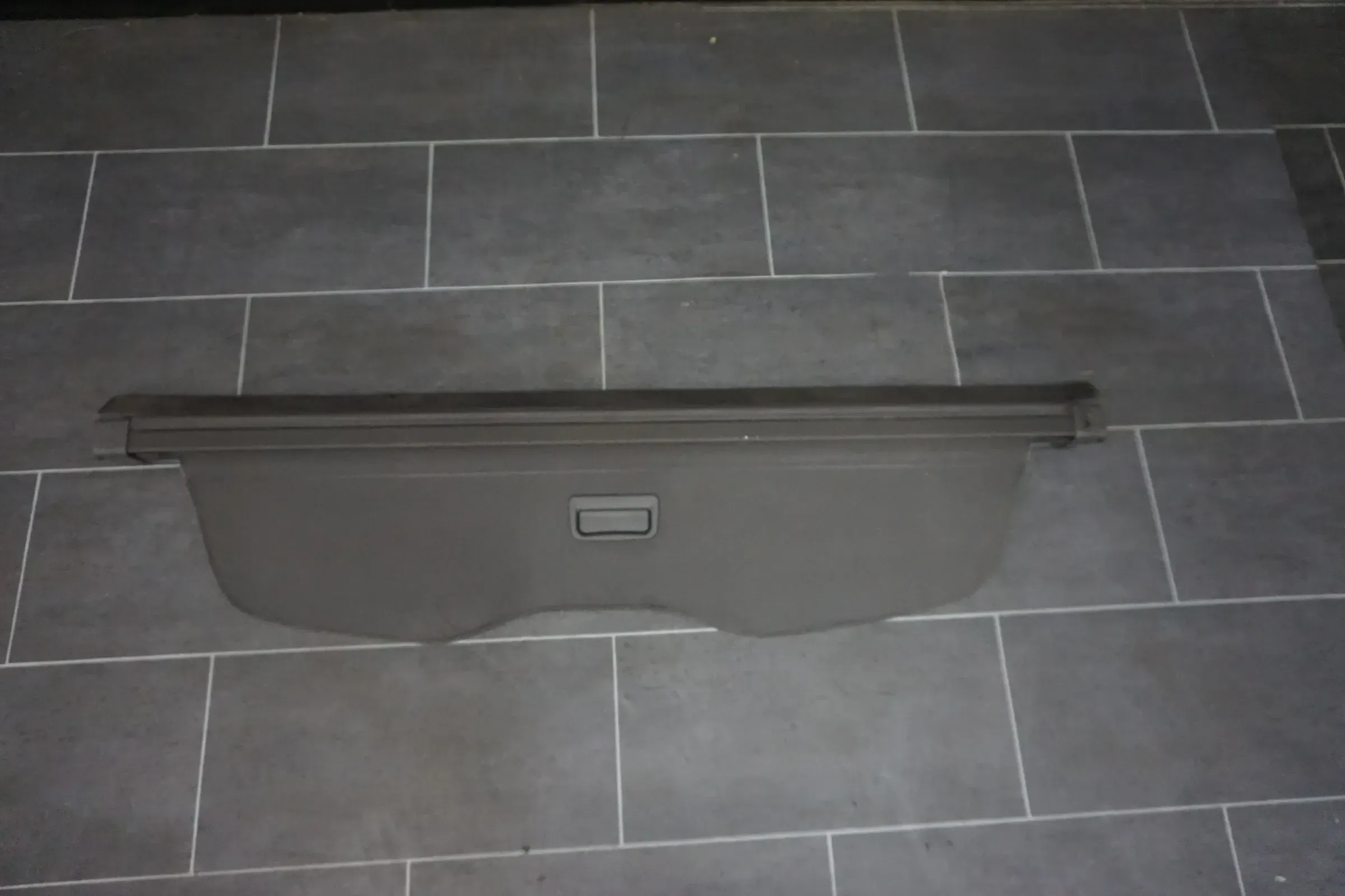 VW Touareg 7L Laderraumabdeckung Kofferraumabdeckung Hutablage 7L6867773K - Bild 1