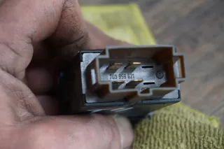 VW T4 Schalter Taster Heckscheibenheizung Heizung Heckscheibe 703959621 - Bild 5