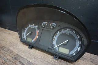 Skoda Fabia 6Y 1,2 Tachometer Tacho DZM Drehzahlmesser 6Y0920883M - Bild 5
