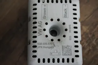 VW Golf 7 5G Antennenverstärker Entstörfilter Verstärker Steuergerät 5Q0035570 - Bild 5