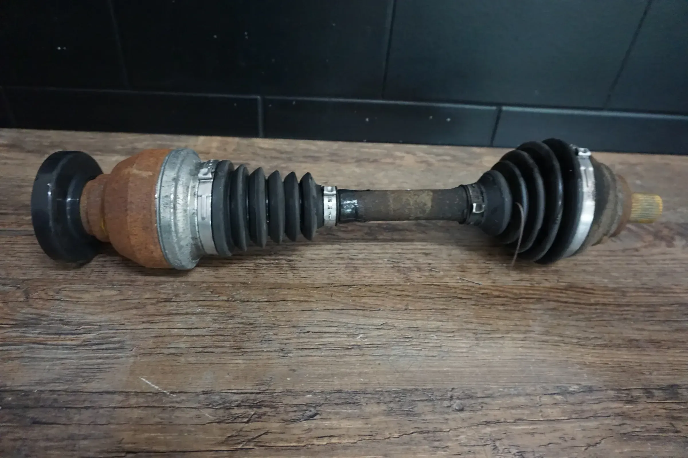 VW Tiguan 5N 2.0TSI 4motion Vorne Links Antriebswelle 5n0407761q - Bild 1