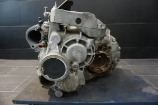 VW Audi Getriebe 6 Gang Schaltgetriebe KNU Eos 1Q Golf 5 Passat 3C A3 8P - Bild 3