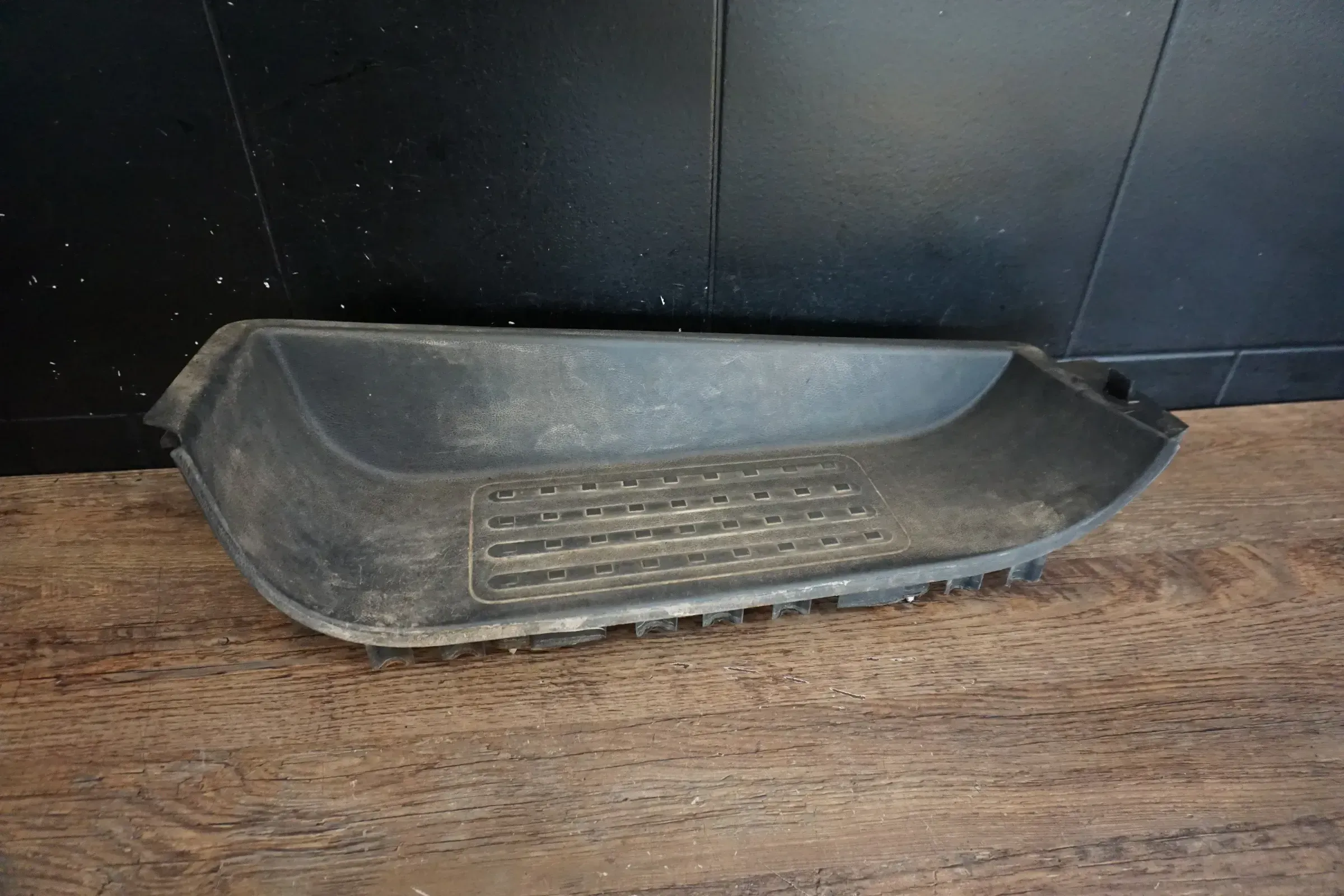 Original VW T6 Trittstufeneinsatz links titanschwarz 7LA863735B Einstieg - Bild 1