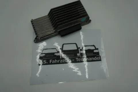 Background image for Orig. Audi A4 8K A5 8T Verstärker 8T0035223AH Soundsystem amplifier 8R1035223A