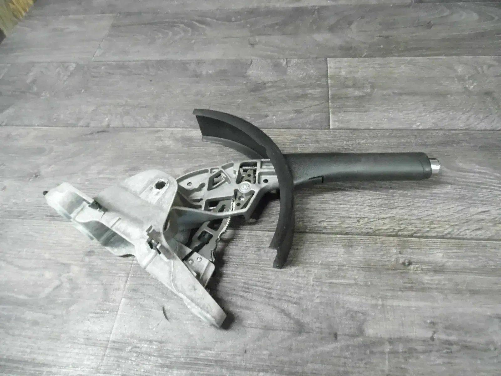 VW Jetta Handbremshebel Handbremse Leder Lederhandbremshebel 1K0711303 Seat Leon - Bild 1