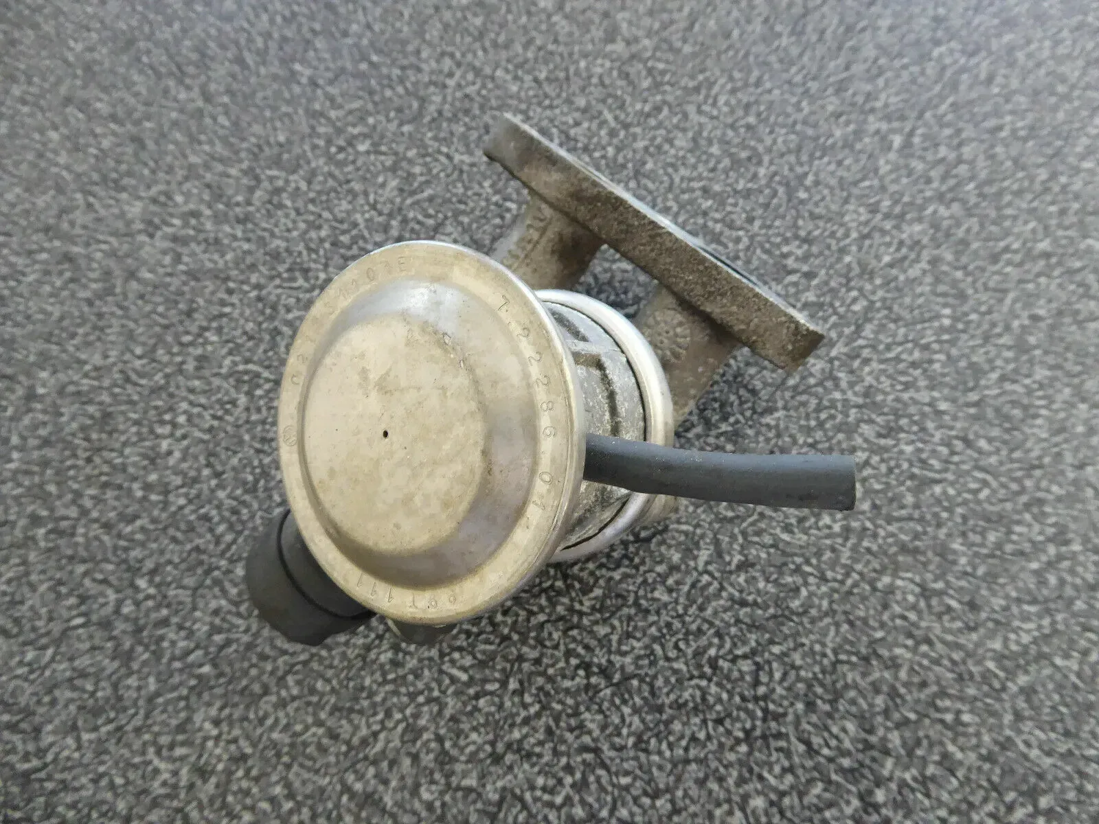 Audi RS4 R8 4,2 V8 Kombiventil Sekundärluft Ventil 079131101F / 079131166E/D TOP - Bild 1