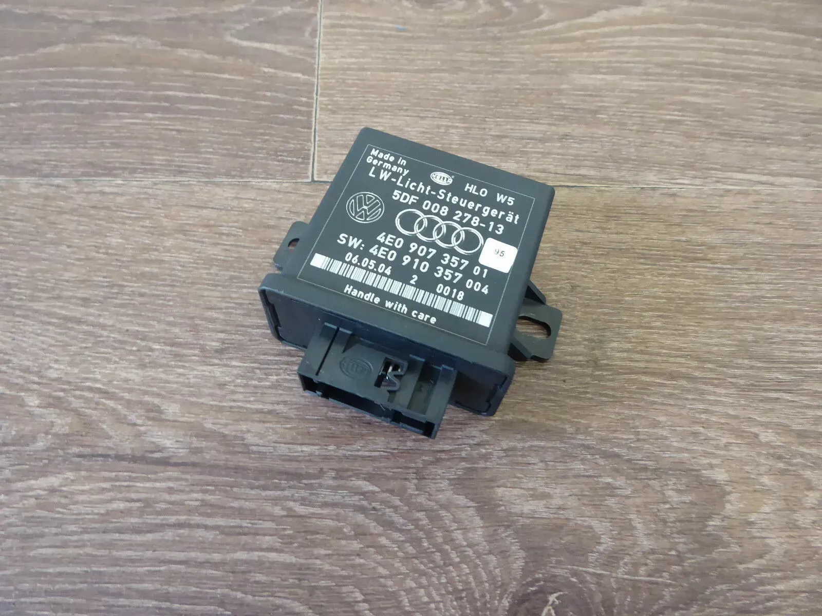 Aud A8 4E D3 Steuergerät Lichtsteuergerät Licht LW Hella 4E0907357 TT 8J - Bild 1
