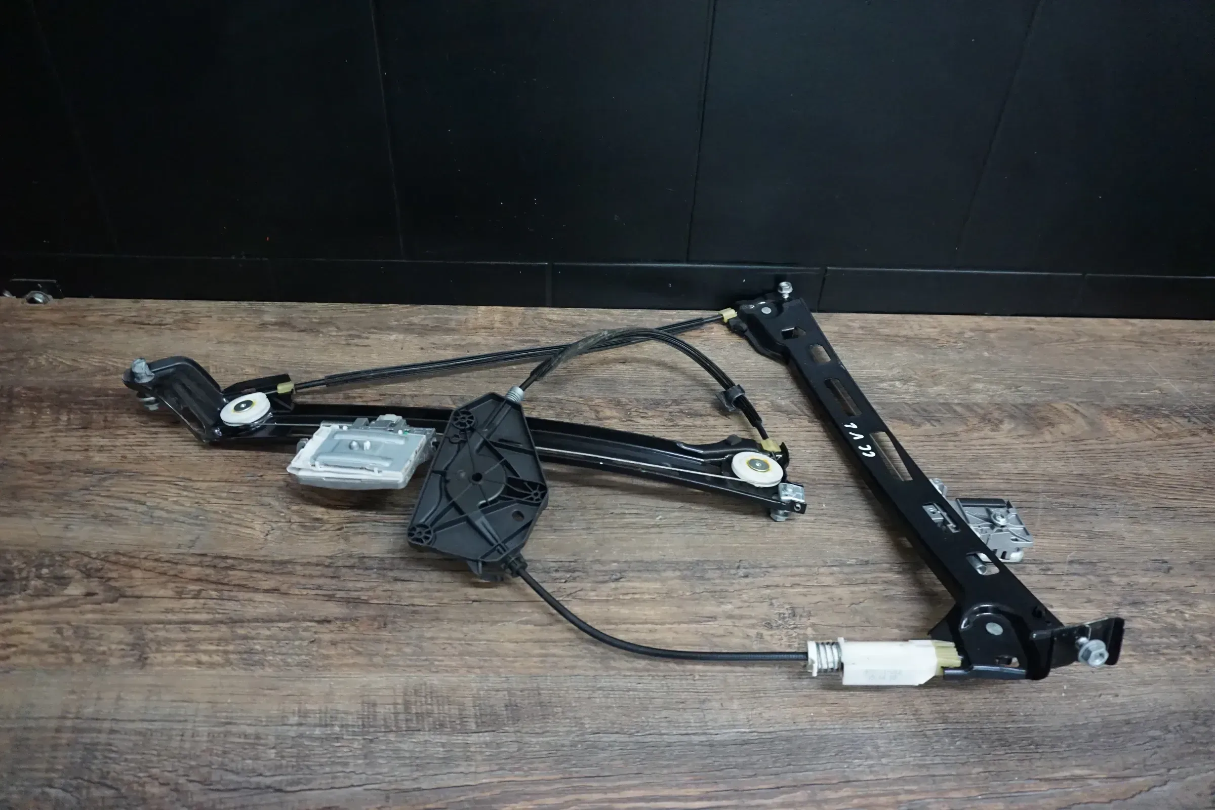 VW Passat CC Fensterheber vorn links 3C8837461G Scheibenheber - Bild 1