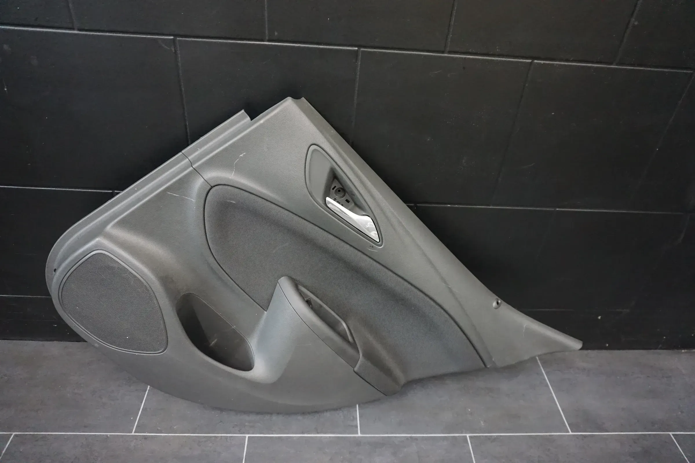 39060598 türverkleidung hinten rechts OPEL ASTRA K SPORTS TOURER 2015 6159351 - Bild 1