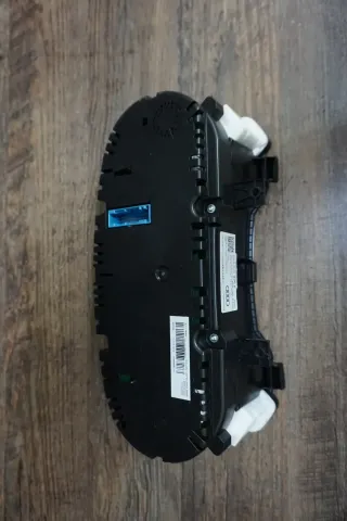 Audi A1 8X Kombiinstrument 8XA920930E Benzin KmH Tacho TFSI Multifunktionsanzeig - Bild 4