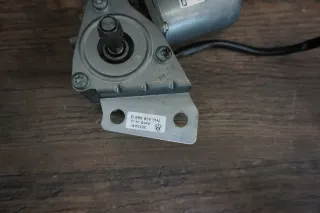 VW T5 Multivan Schiebetürmotor Zuziehhilfe 7E1959245A 7H0959668E rechts - Bild 4