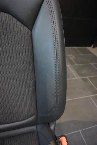 Audi A3 8V rechts Sitz Beifahrersitz Teilleder Leder Schwarz - Bild 4