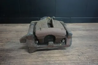 Audi A4 8K Avant Bremssattel TRW Stellmotor hinten Links 32335478E - Bild 3