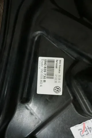 Original VW Tiguan Grundträger Tür Fensterheber 5N0839730R - Bild 4