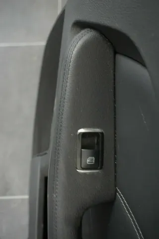 Türverkleidung Türpappe hinten rechts Leder 8P74 Mercedes E Klasse W212 schwarz - Bild 5