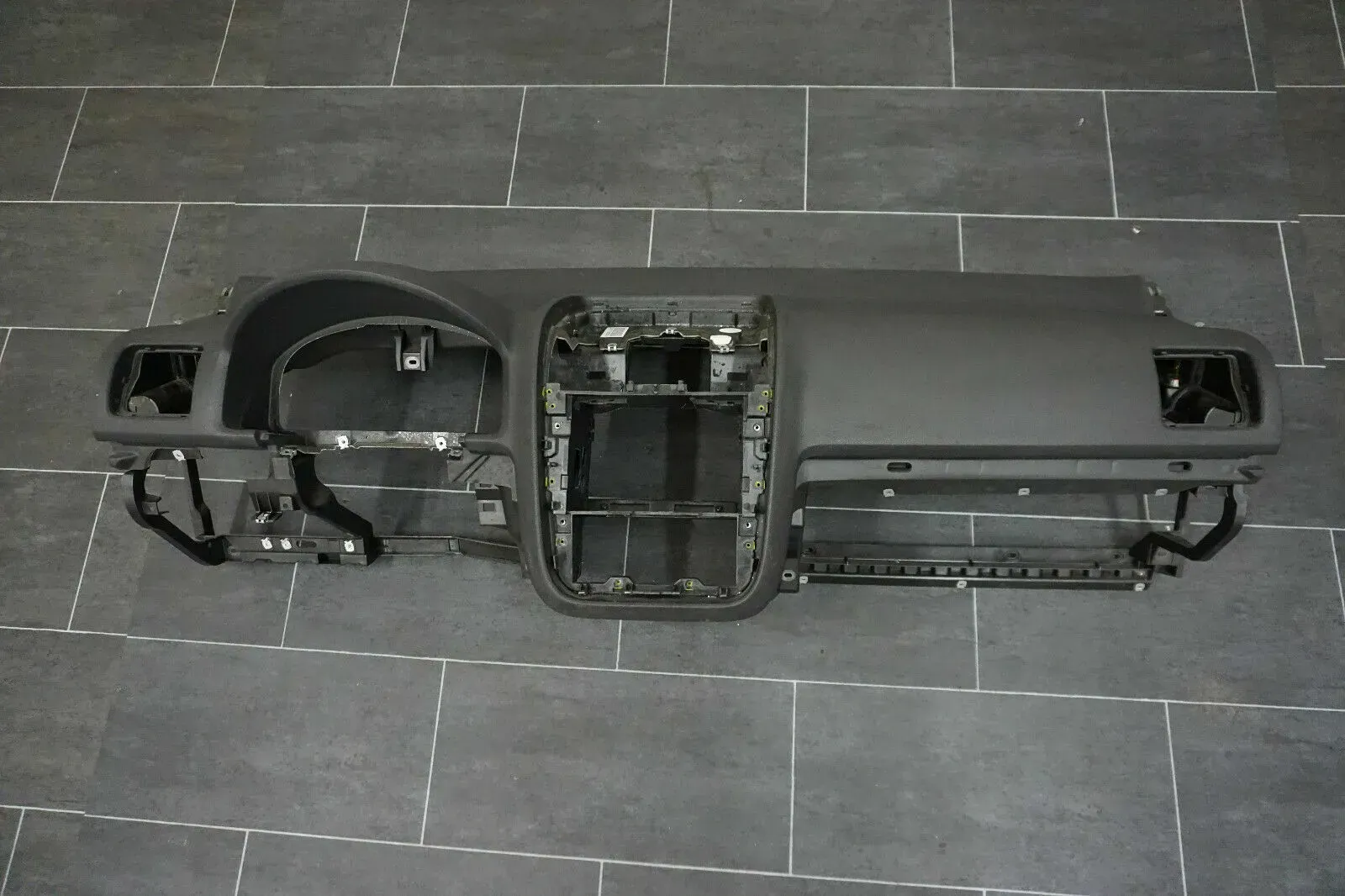 VW Golf 5 V Armaturenbrett Cockpit 1K1857001 mit Beifahrerairbag - Bild 1