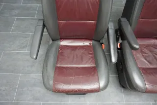 VW T5 Multivan SITZ Sitze vorne links rechts Leder Schwarz Armlehne Concert Rot Pilotensitze - Bild 4