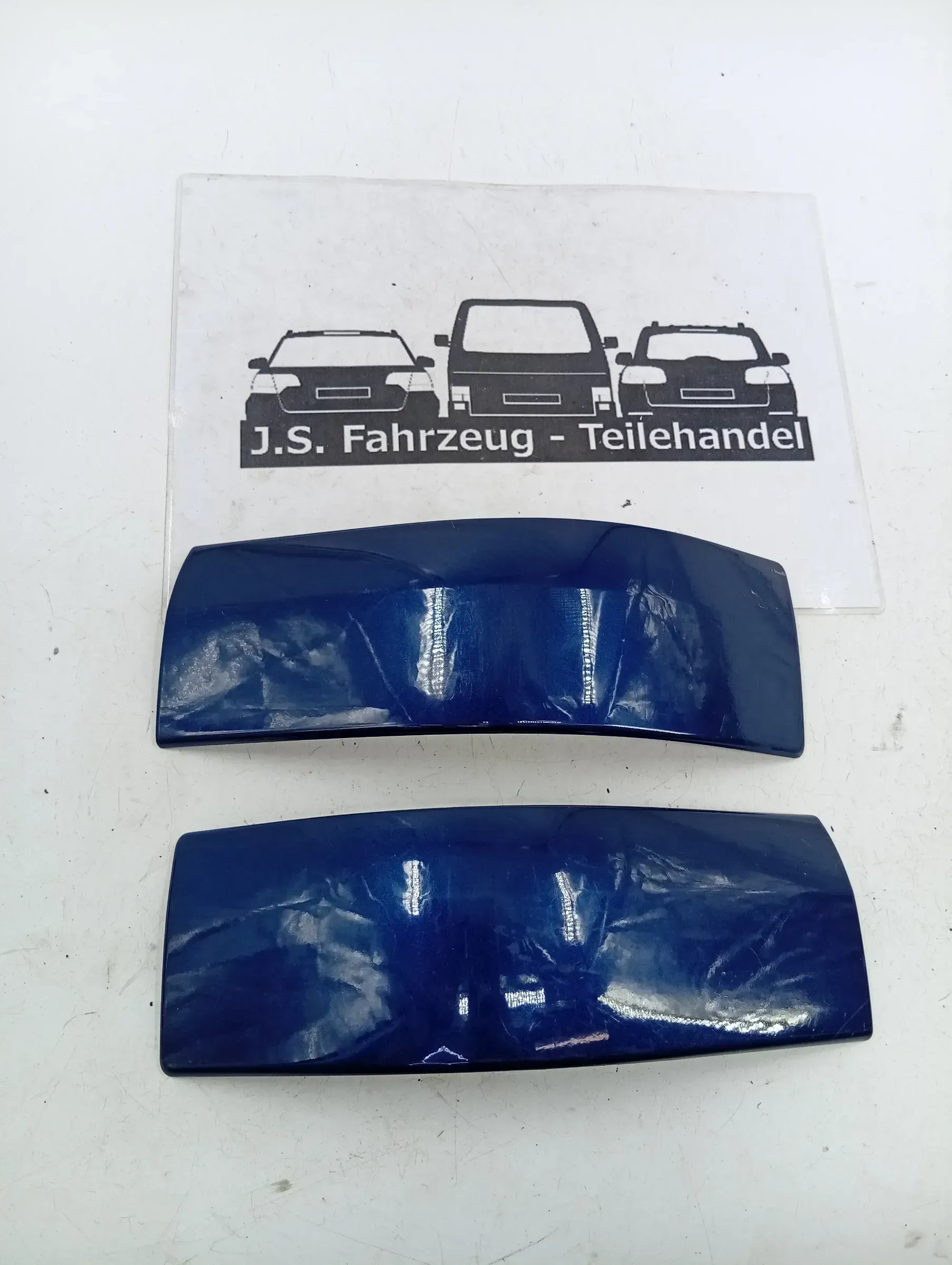VW Bus T5 Multivan Zierleiste Stoßleiste Zierleiste schwarz R +L 7H5853982B - Bild 1