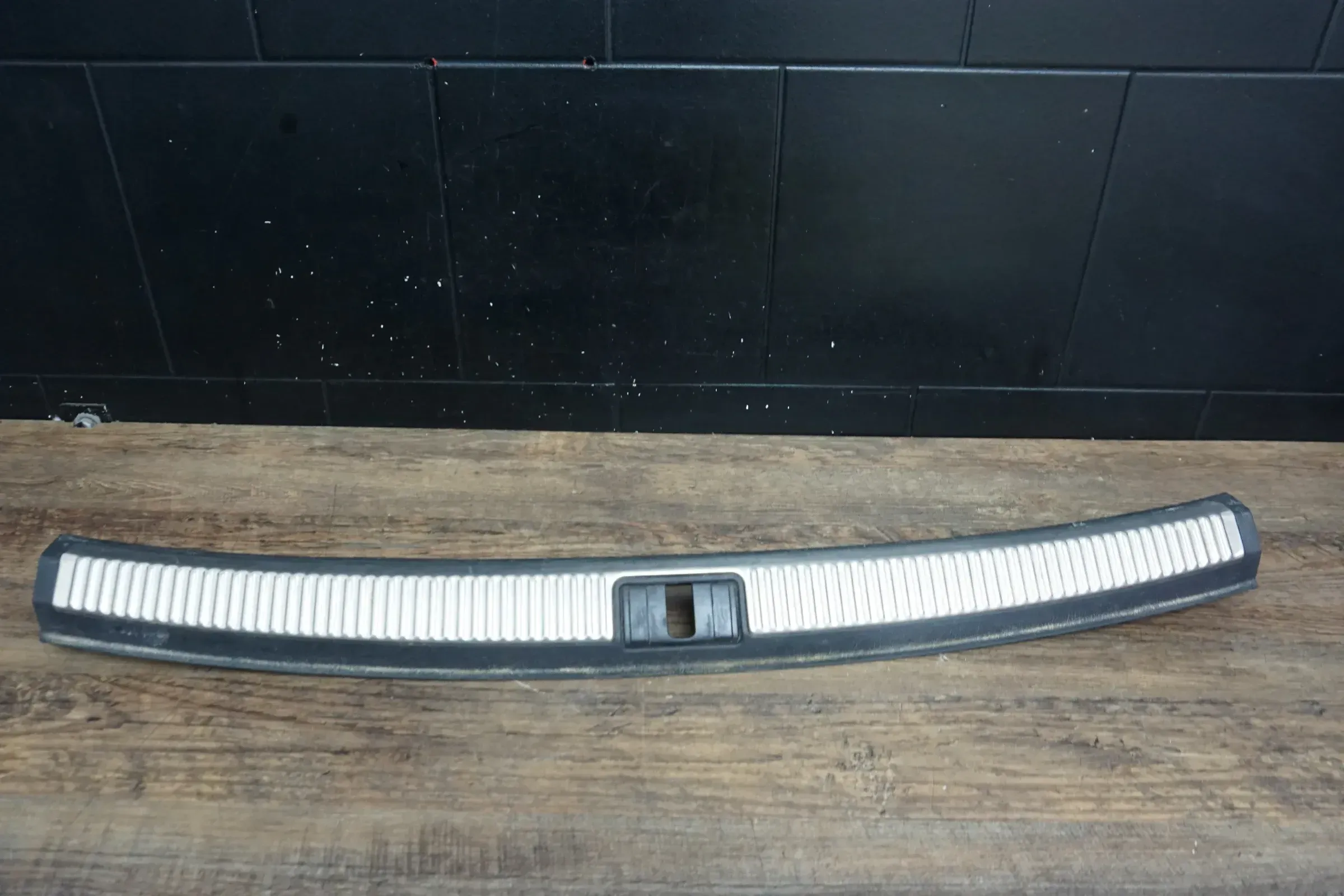 Ladekante Audi A4 S4 B6 B7 Avant Ladekante Chrom Kofferraum 8E9864483 - Bild 1