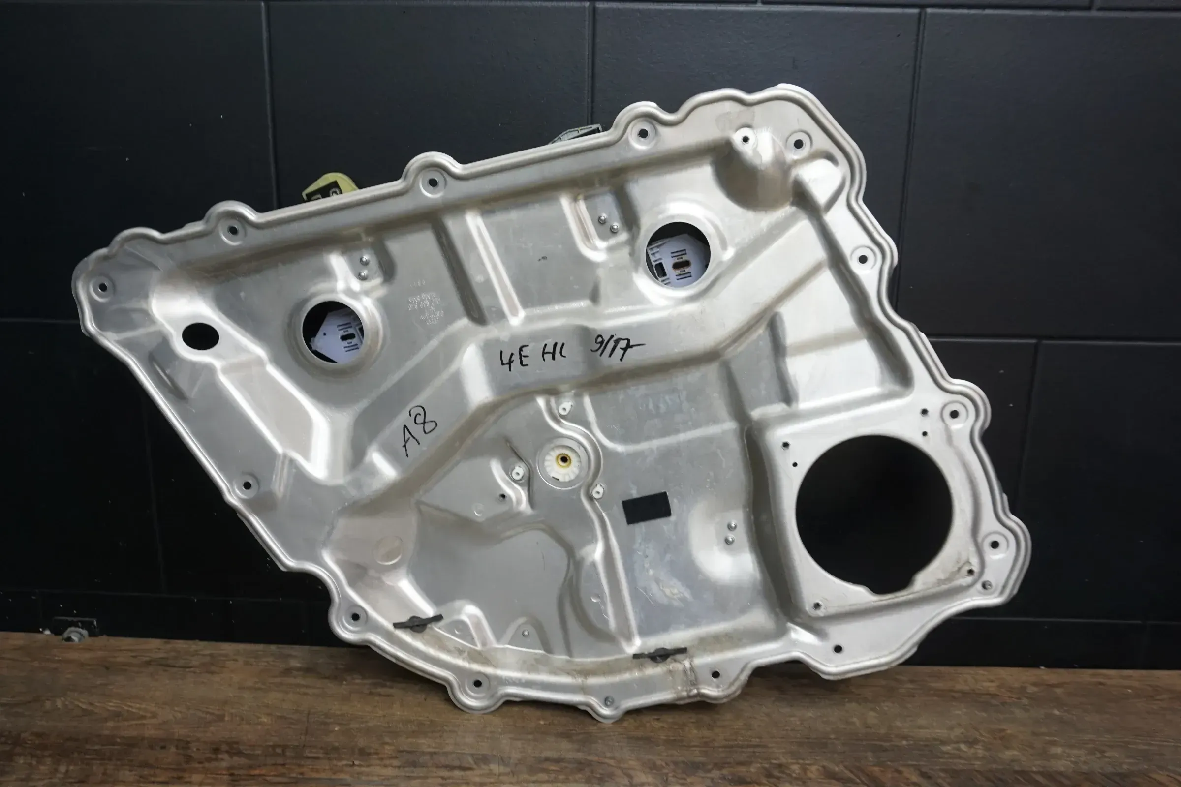 Audi A8 4E Original Fensterheberplatte Fensterheber HL 4E0839849 - Bild 1