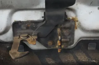VW T5 Transporter Motorhaube Haube Klappe vorne weiß R902 - Bild 10