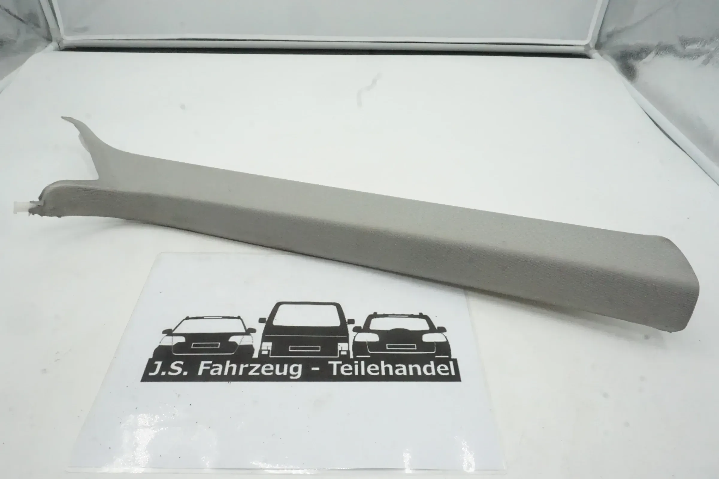 Audi A4 S B9 8W A-Säulenverkleidung Abdeckung titangrau rechts 8W0867234 - Bild 1