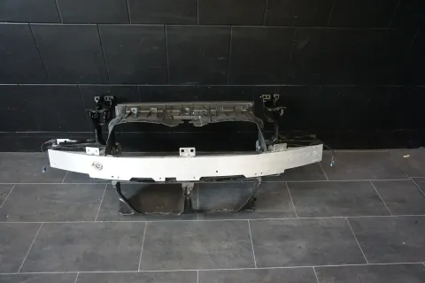 Background image for BMW 3 G80 G81 2023 Schlossträger frontträger Frontmaske Benzin Prallträger 3er
