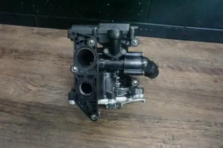 Audi VW Kühlmittelregler mit Wasserpumpe A1 A3 A4 Q5 Golf Passat 06L121111J - Bild 3
