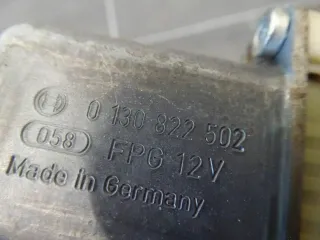 Fensterhebermotor Rechts Vorne für Mercedes W204 S204 C200 Kombi a2048200242 - Bild 3