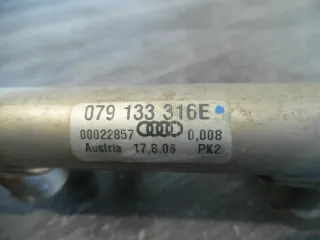 Org VW Audi A5 A6 RS4 B7 8E Kraftstoffverteiler 079133316E *TOP* - Bild 2