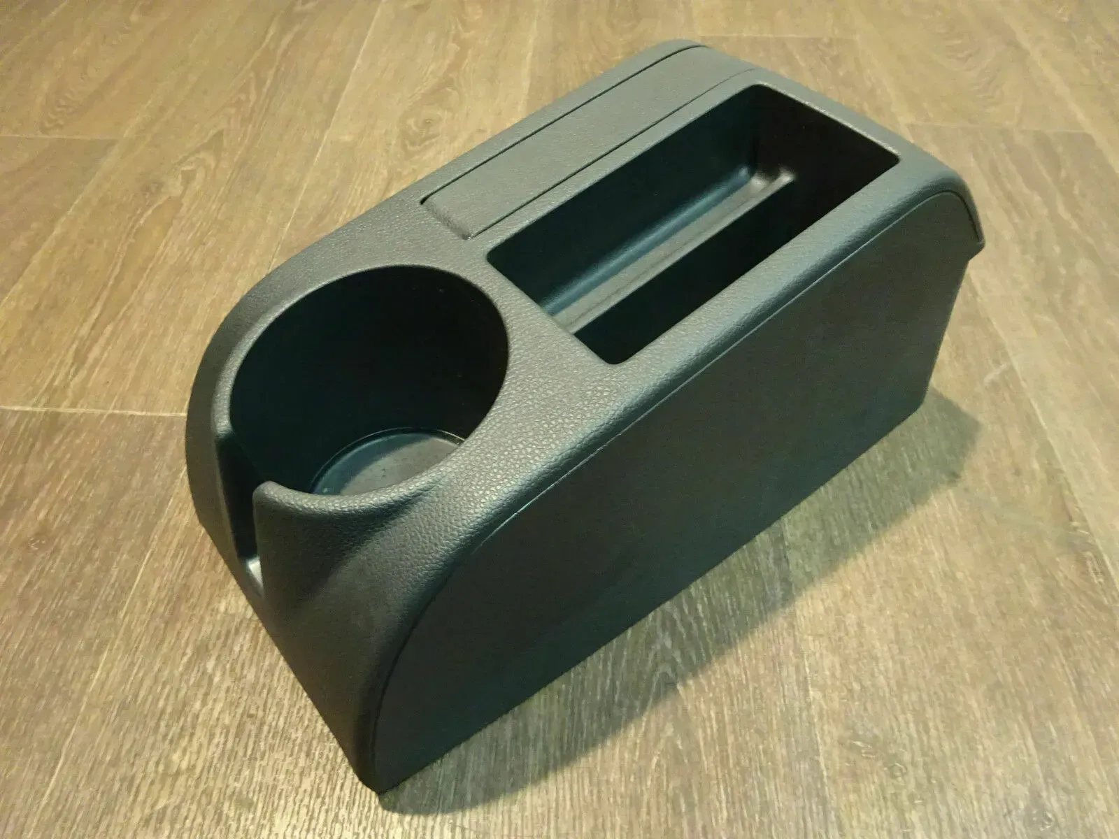 VW Golf 1K Getränkehalter Mittelkonsole Verkleidung hinten anthrazit 1K0863323C - Bild 1
