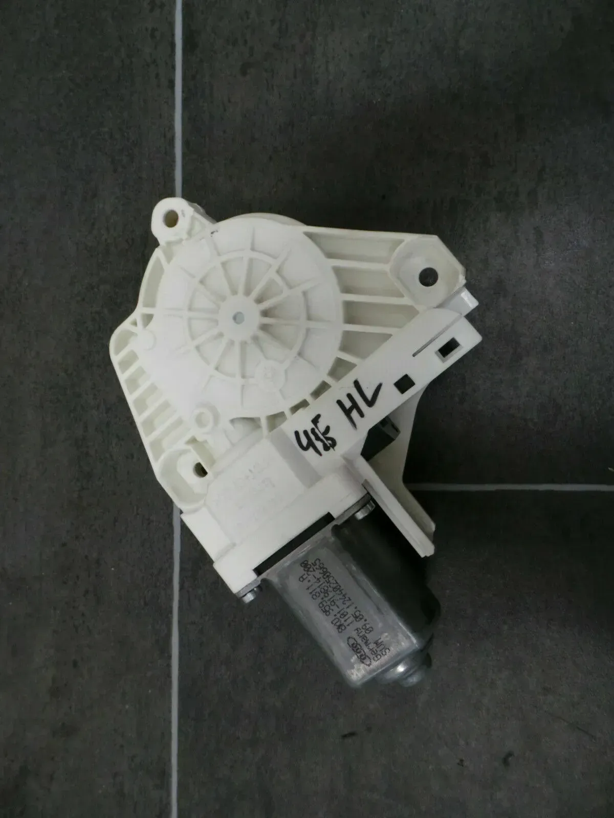 8K0959811A Original Audi A4 8K A6 4G Skoda Superb Fensterhebermotor Links Hinten - Bild 1