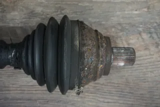 Audi A3 8P V6 Antriebswelle vorn rechts vorne Schaltgetriebe Welle komplett - Bild 4