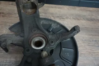 Achsschenkel VR vorne rechts Radlager Skoda Octavia 1Z 1.2 Radlagergehäuse - Bild 4