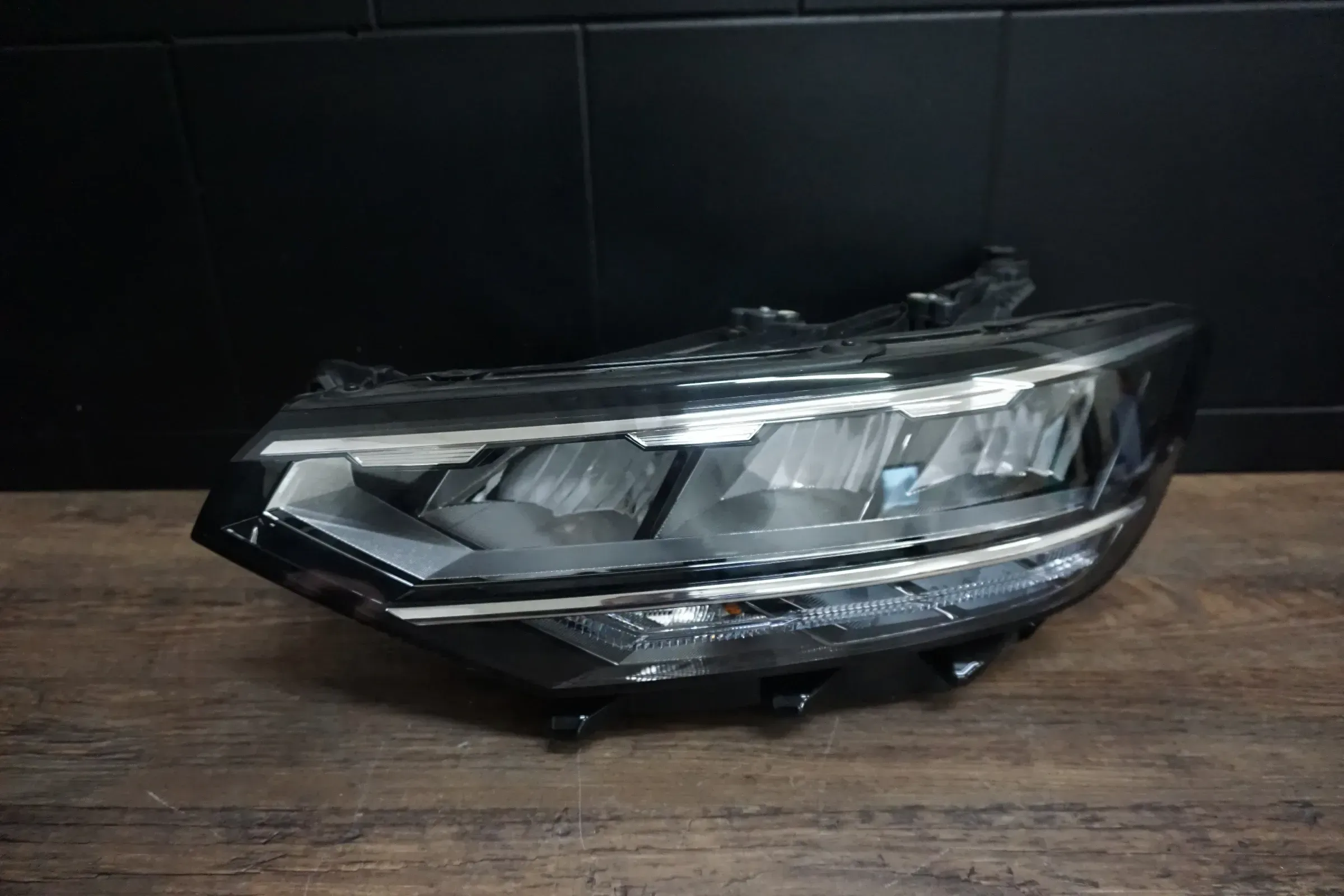 Original VW Passat B8 3G Facelift ab Bj.2019 LED Scheinwerfer links 3G1941035P - Bild 1