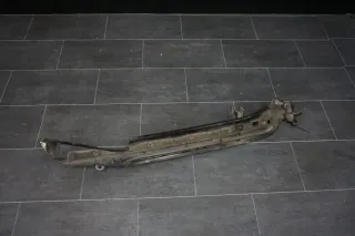 VW Touareg 7L6 Strebe Halter Stegblech Längsträger vorn rechts 7L6805920B - Bild 1