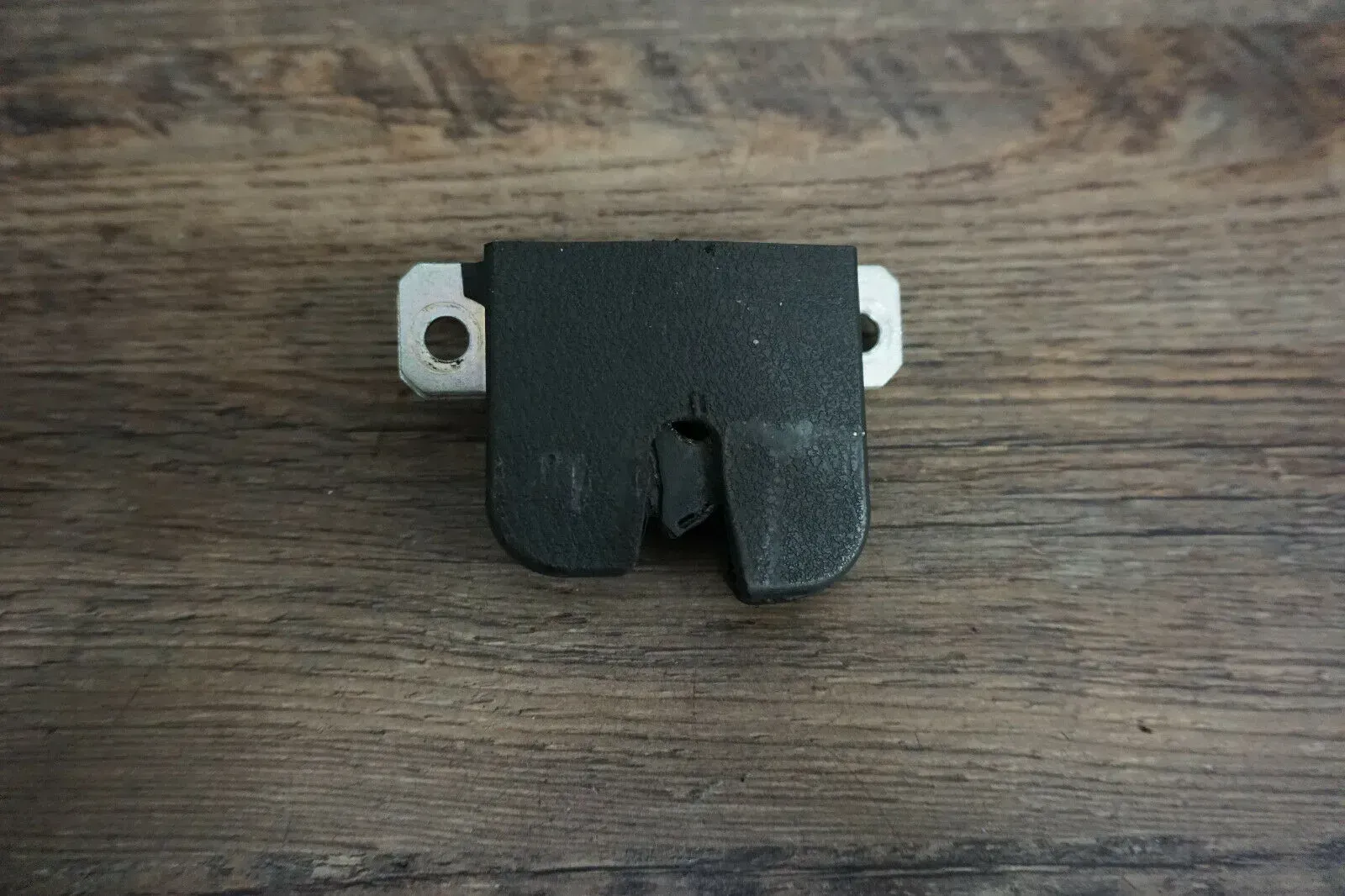 Seat Ibiza 6L Heckklappenschloss Schloss Heckklappe hinten 6L6827505A Seat Leon - Bild 1