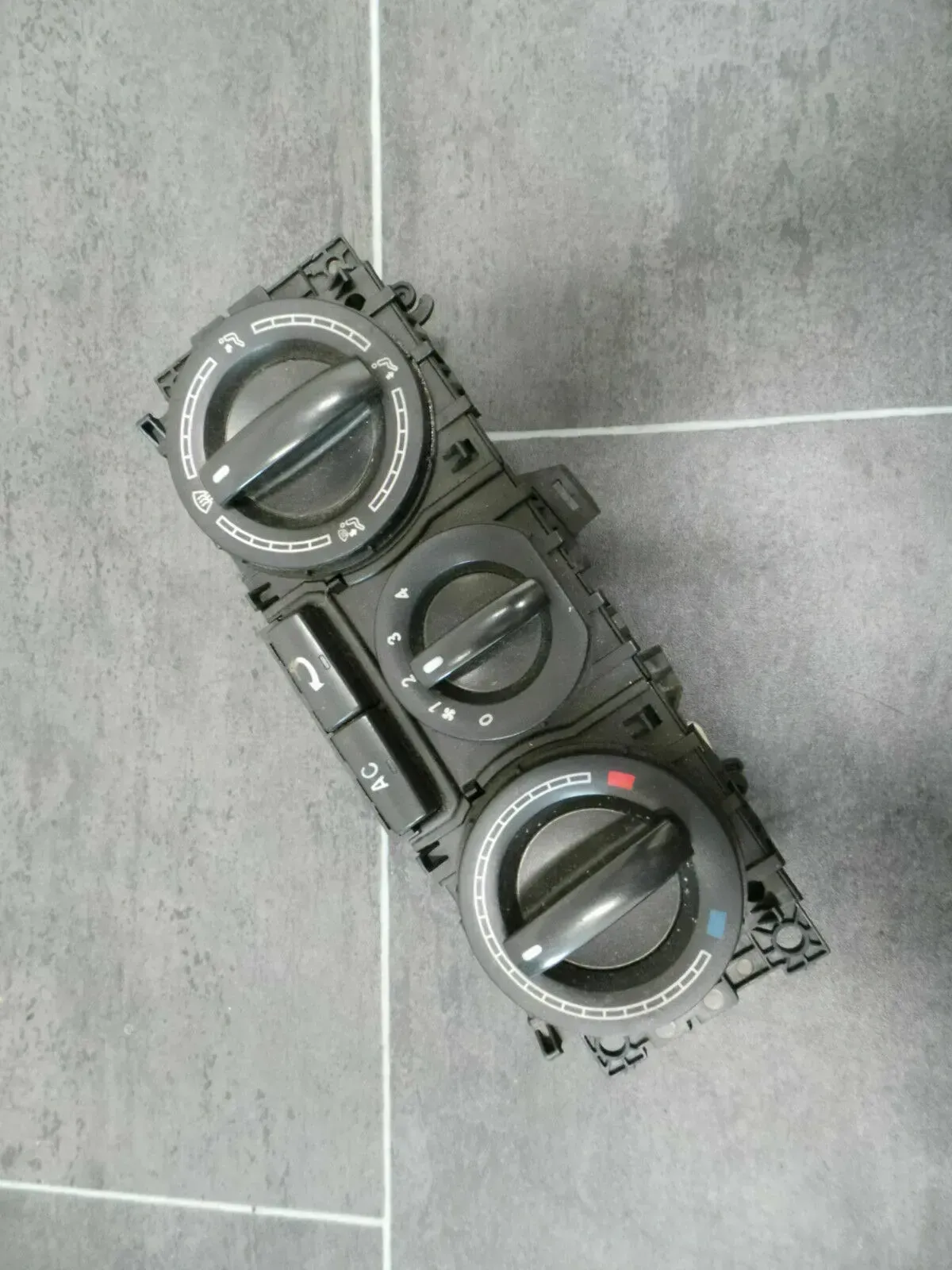 7L6907044AG Klimabedienteil Klimatronic Bedienteil Klima Heizung Touareg 7L - Bild 1
