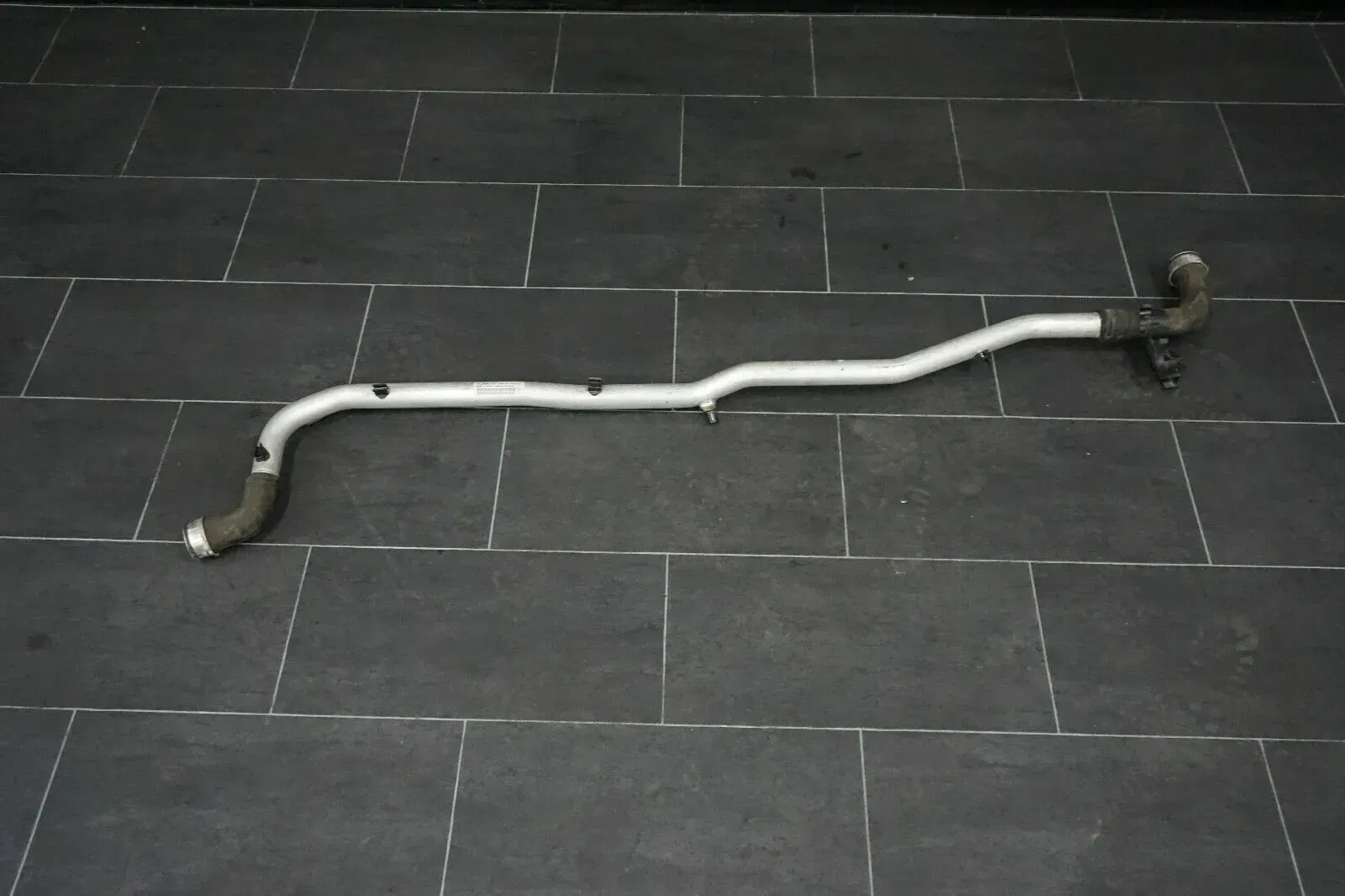 98110605201 Kühlwasserrohr Rohr Kühlmittelrohrleitung PORSCHE Boxster 981 - Bild 1