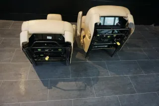 VW T5 Multivan SITZ Sitze Pilotensitze vorne links rechts Leder Beige Armlehne - Bild 11