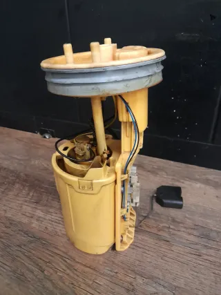 Orig VW T5 Kraftstoffpumpe Vorförderpumpe Vorförder Kraftstoff Pumpe 7H0919050D - Bild 2