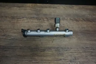 Audi VW 3,0 TDI Einspritzleiste Druckregler Kraftstoffverteiler 059130090AB - Bild 1