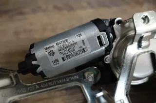 Orig. Wischermotor Scheibenwischer hinten rechts VW T6 Flügeltür 7E0955712C - Bild 3