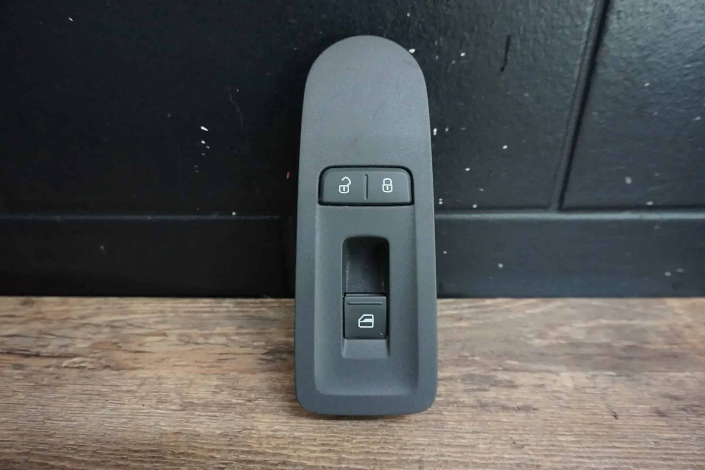 Skoda Citigo Fensterheberschalter Zentralverriegelung Schalter links 1S0867255C - Bild 1