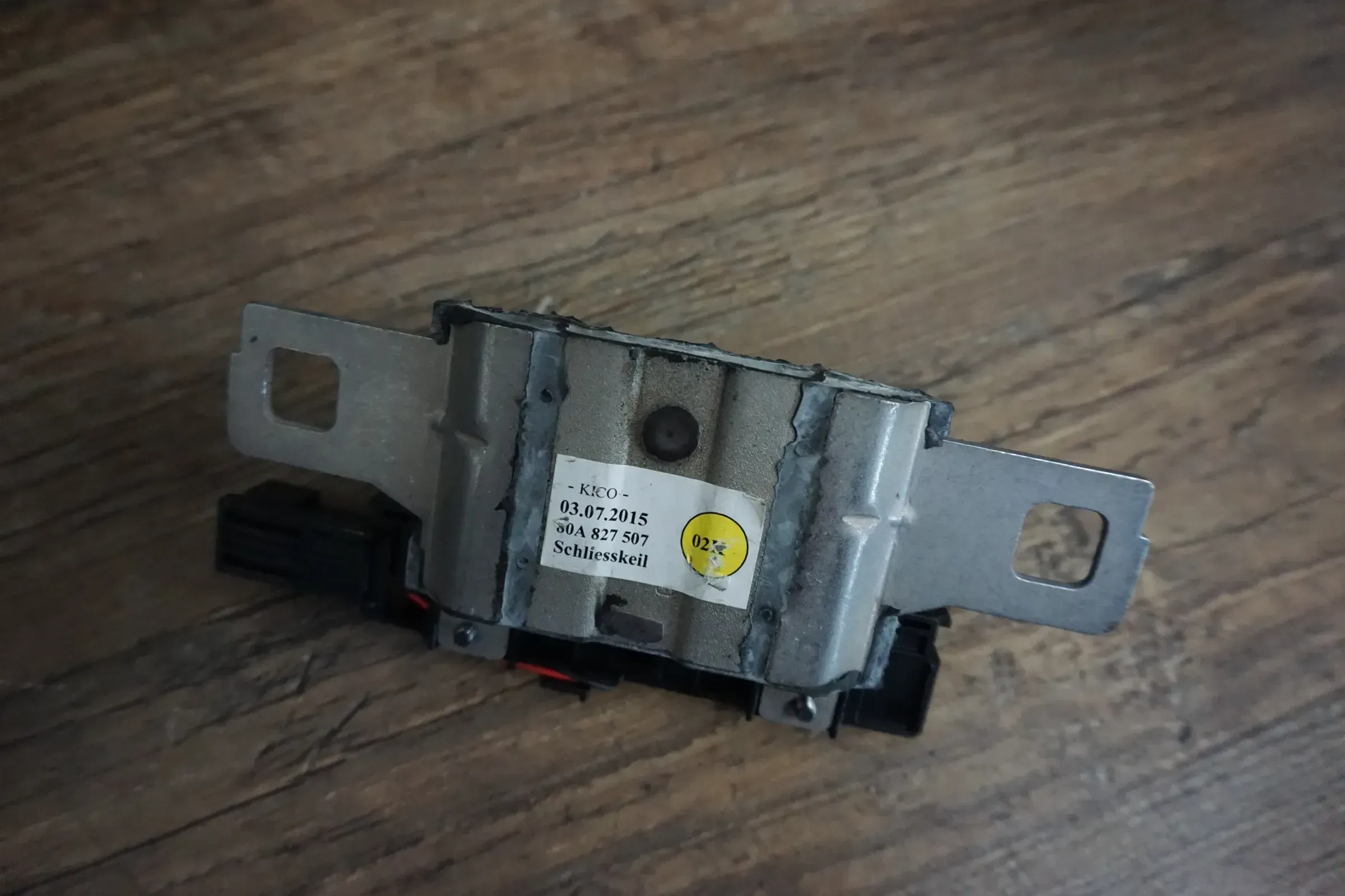 Audi Q5 FY Heckklappenschloss Haken Original-Zubehör-Hersteller 80A827507 2018 - Bild 1