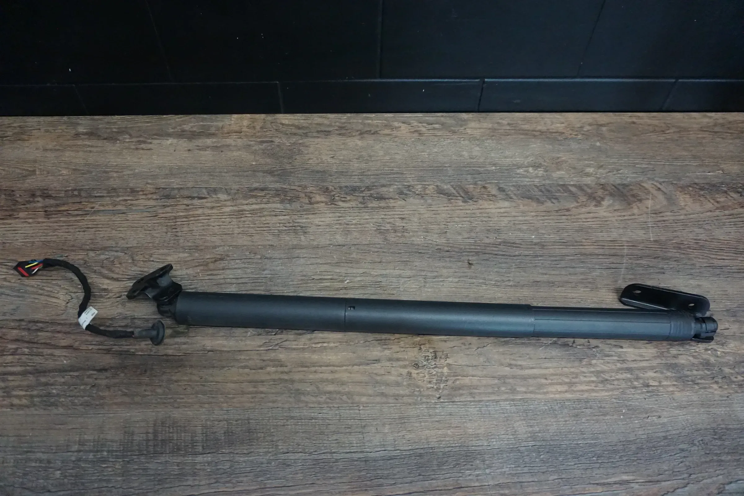 Porsche Macan 95B Ab 2014 Gasfeder Elektrische Heckklappe Powerlift 95B827851B - Bild 1