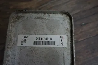 Audi A3 8V 1.4 TFSI g-tron Ölkühler Öl Kühler 04E117021B - Bild 2