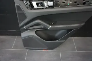Türverkleidung hinten rechts Porsche Cayenne Schwarz Leder 9Y 2020 - Bild 4