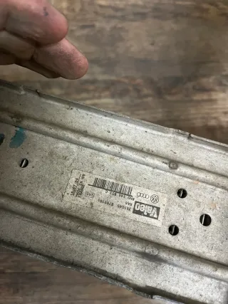 Original Audi TT 8N Roadster 1.8T Quattro Ladeluftkühler Valeo Turbo 8N0145803C - Bild 5