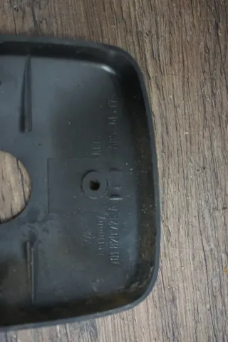 VW T4 Abdeckung Abdeckkappe Heckklappenführung Heckklappe 705829726A - Bild 2